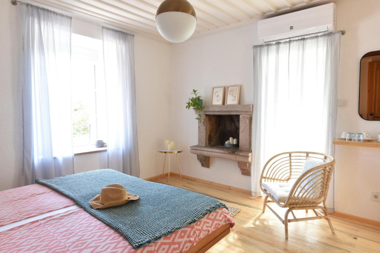 Cunda Sakin Hotel ภายนอก รูปภาพ