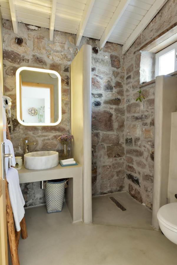 Cunda Sakin Hotel ภายนอก รูปภาพ
